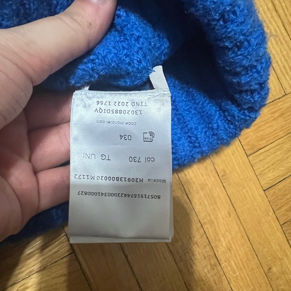 Moncler blue triangle patch beanie - Picture 3 of 5